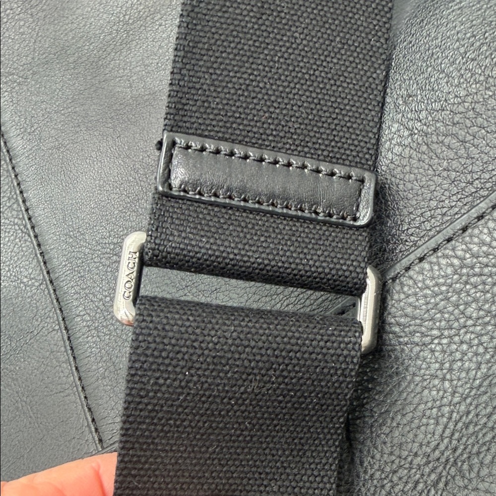 Black Leather Men's Bag - Picture 7 of 14